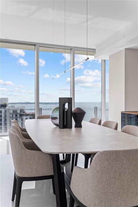 For Rent: $45,000 (5 beds, 5 baths, 3971 Square Feet)