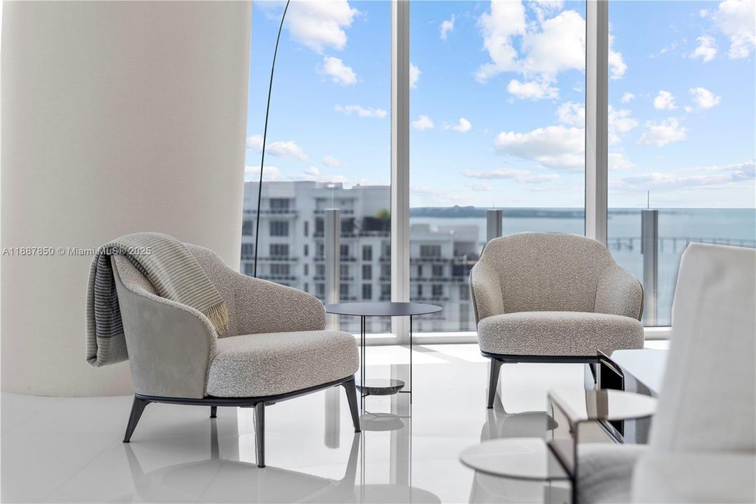 For Rent: $45,000 (5 beds, 5 baths, 3971 Square Feet)