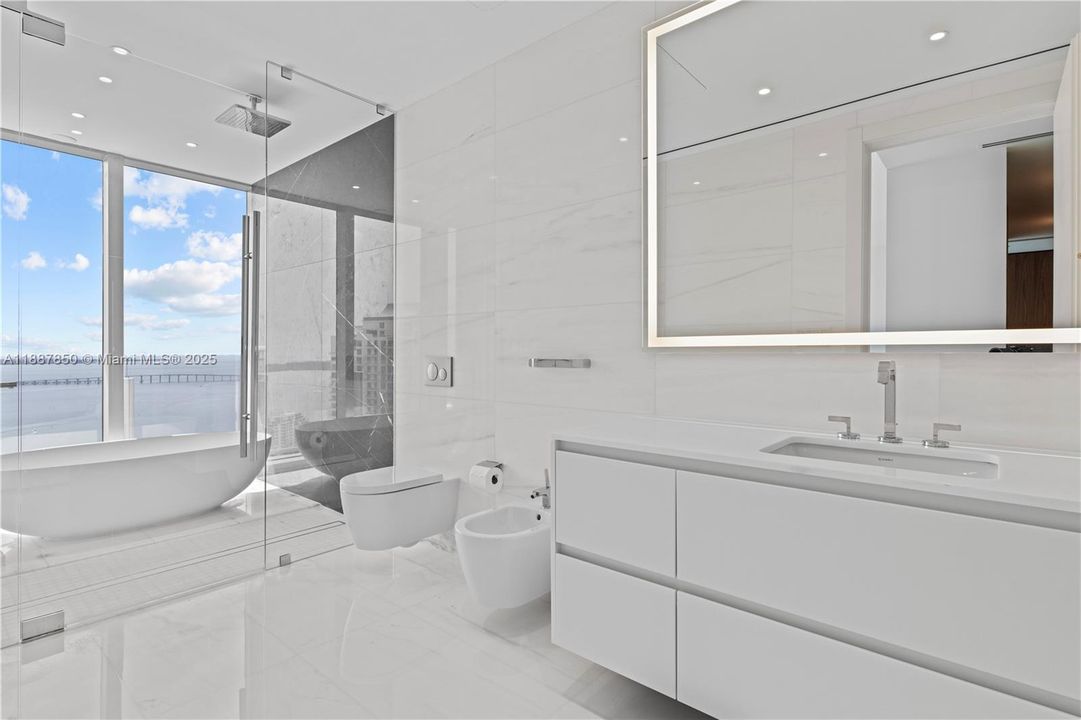 Primary Bathroom: Hers