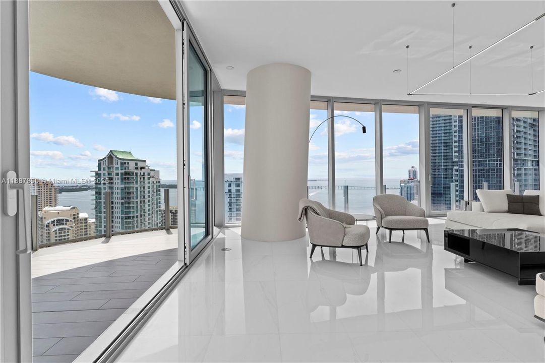 For Rent: $45,000 (5 beds, 5 baths, 3971 Square Feet)