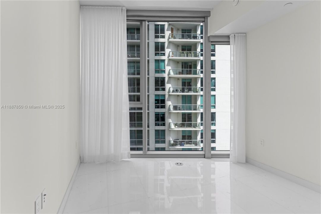 Den/Bedroom #5. Can be furnished based on preference of renter.