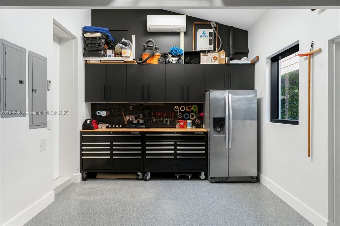 На продажу: $2,250,000 (2 спален, 2 ванн, 1742 Квадратных фут)