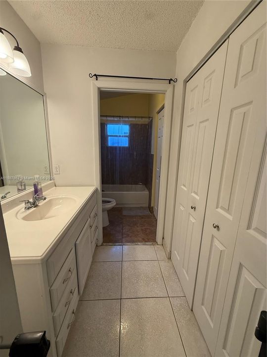 Active With Contract: $499,900 (3 beds, 2 baths, 1379 Square Feet)