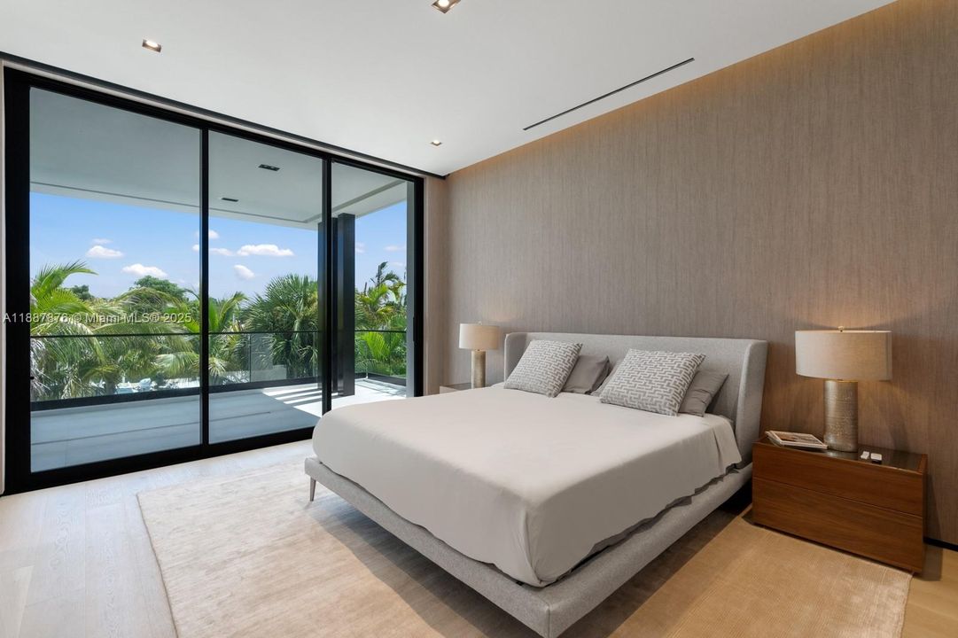 En Venta: $7,899,000 (6 camas, 5 baños, 4547 Pies cuadrados)