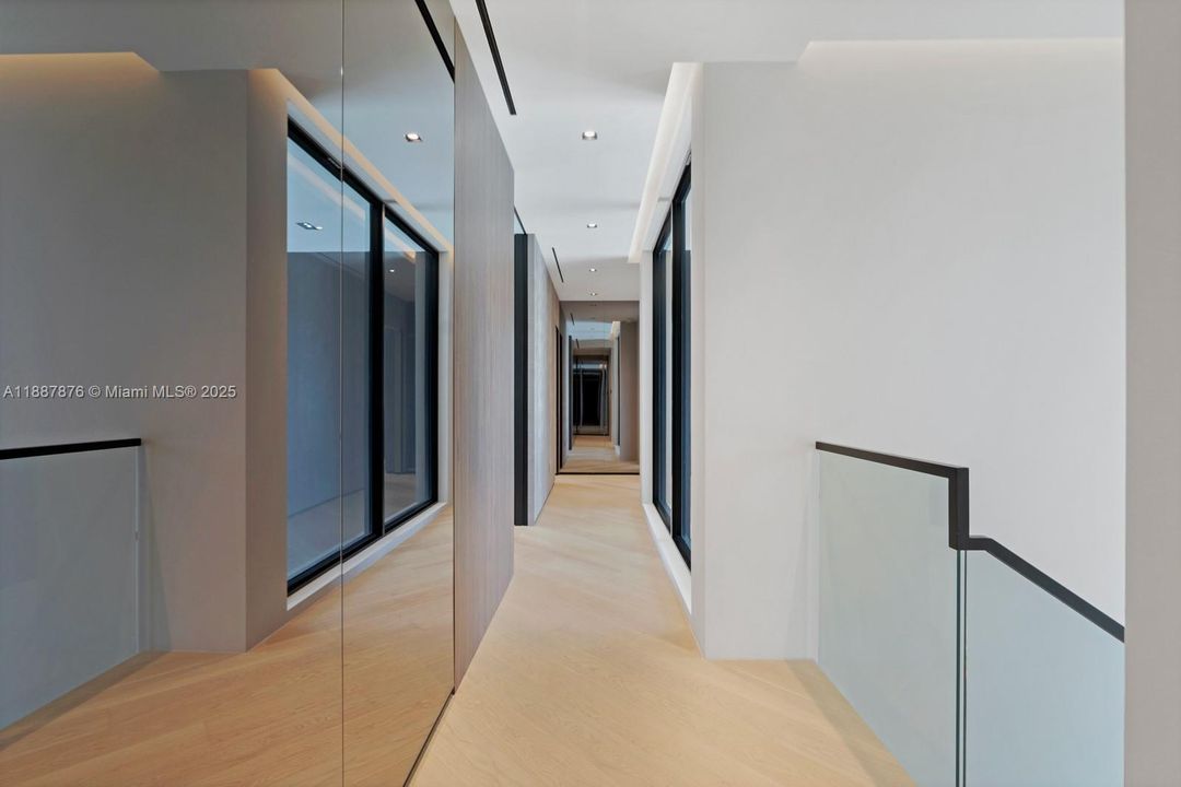 En Venta: $7,899,000 (6 camas, 5 baños, 4547 Pies cuadrados)