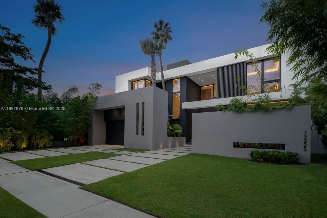 En Venta: $7,899,000 (6 camas, 5 baños, 4547 Pies cuadrados)