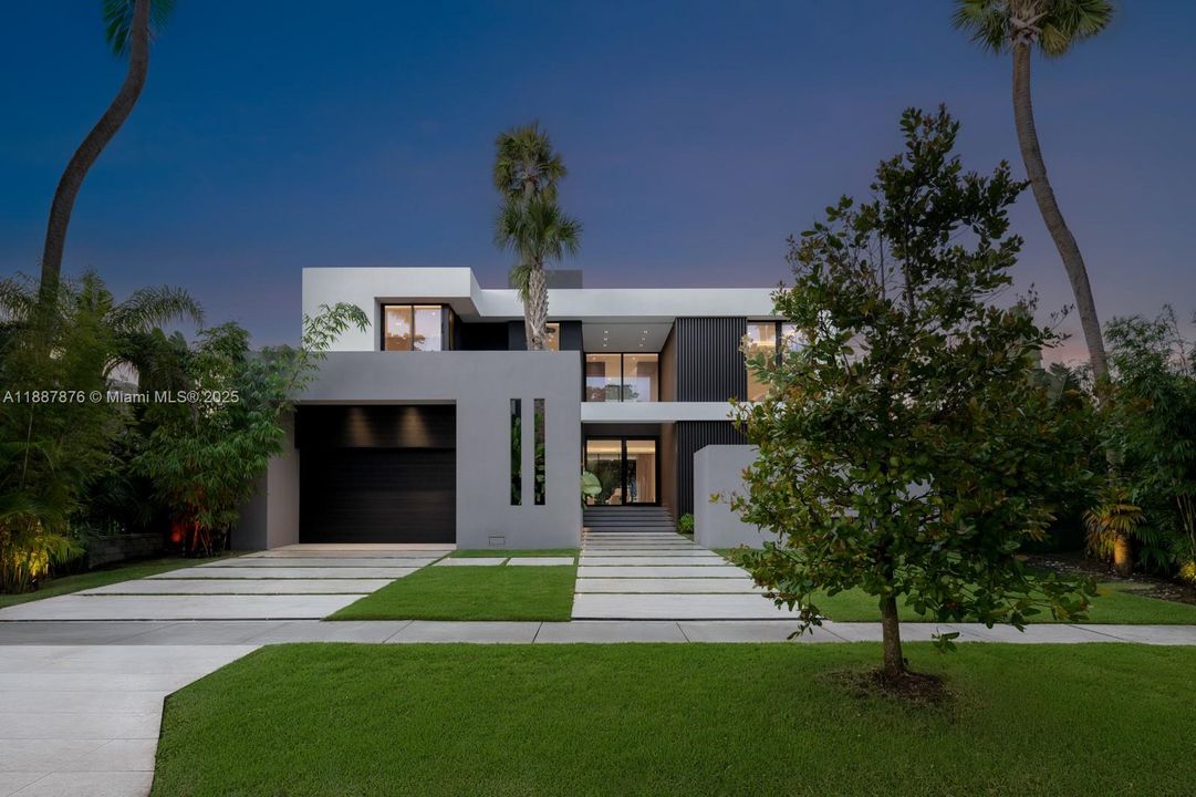 En Venta: $7,899,000 (6 camas, 5 baños, 4547 Pies cuadrados)