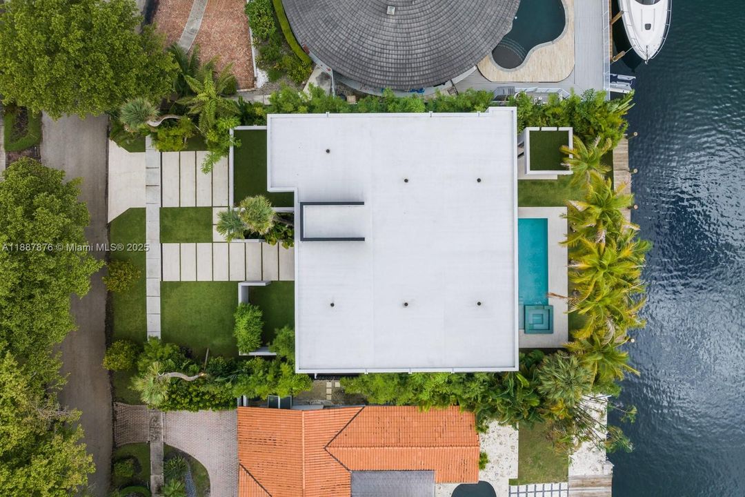 En Venta: $7,899,000 (6 camas, 5 baños, 4547 Pies cuadrados)