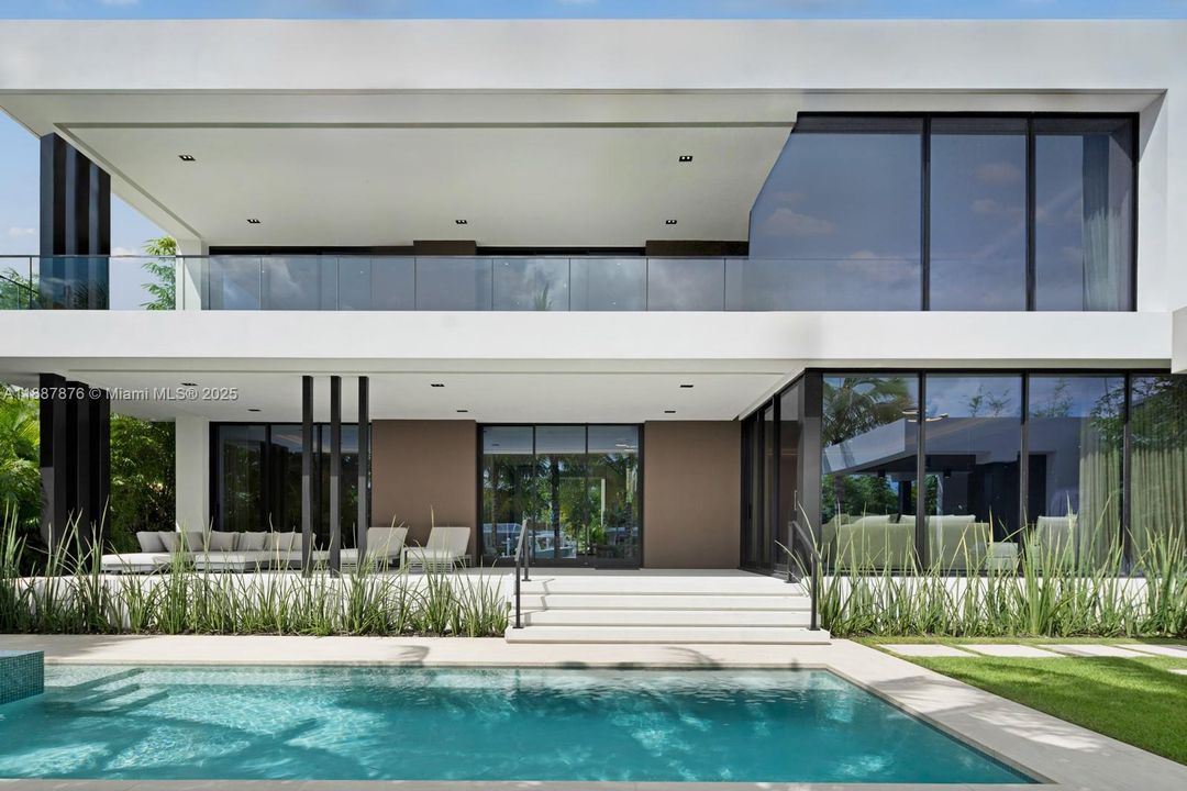 En Venta: $7,899,000 (6 camas, 5 baños, 4547 Pies cuadrados)