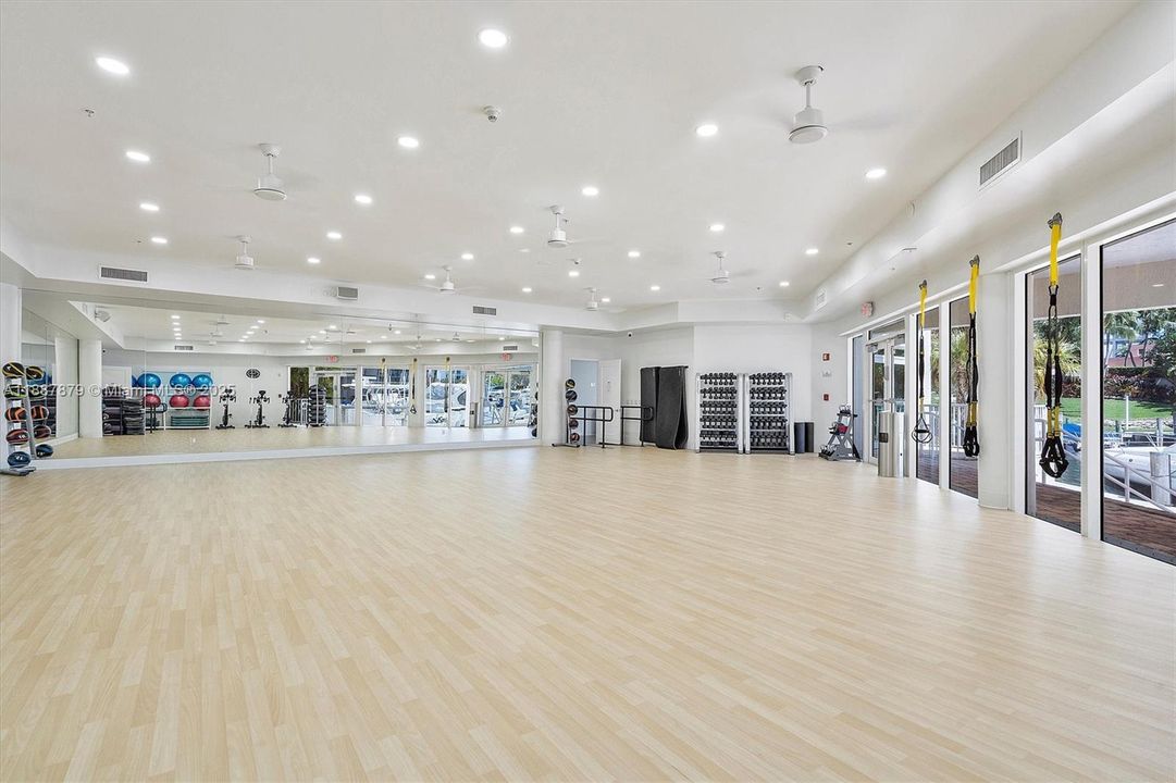 待售: $1,400,000 (2 贝兹, 3 浴室, 2497 平方英尺)