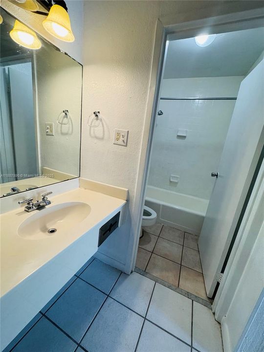 На продажу: $58,000 (0 спален, 1 ванн, 300 Квадратных фут)