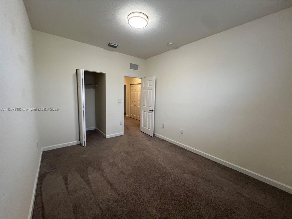 Недавно арендовано: $3,100 (3 спален, 3 ванн, 1822 Квадратных фут)