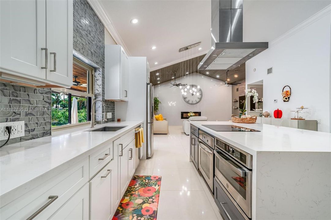 For Rent: $9,000 (5 beds, 4 baths, 3470 Square Feet)