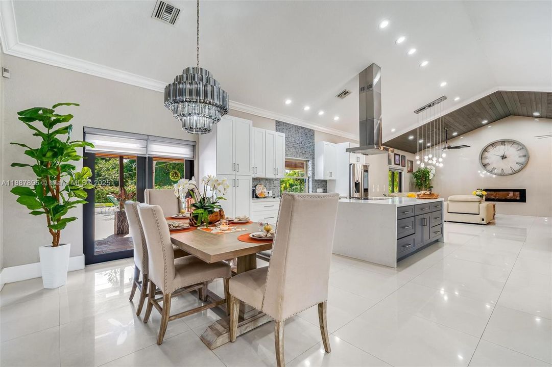 For Rent: $9,000 (5 beds, 4 baths, 3470 Square Feet)