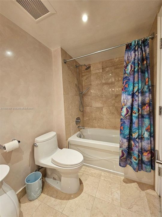 For Sale: $2,375,000 (3 beds, 3 baths, 3274 Square Feet)