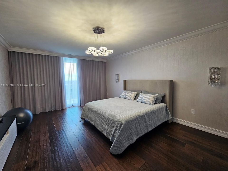 For Sale: $2,375,000 (3 beds, 3 baths, 3274 Square Feet)