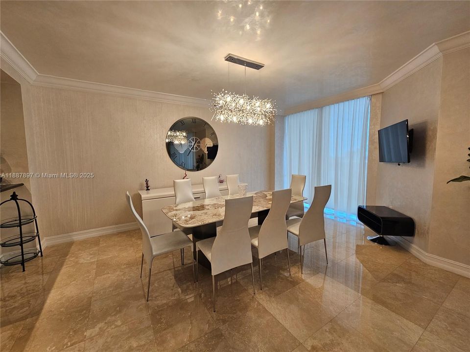 For Sale: $2,375,000 (3 beds, 3 baths, 3274 Square Feet)