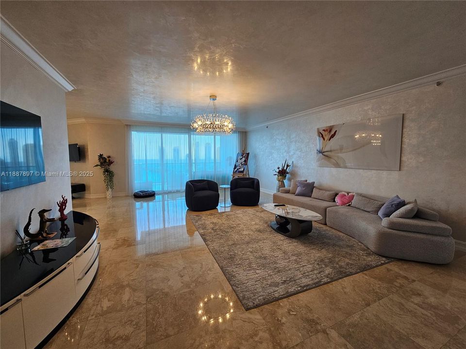 For Sale: $2,375,000 (3 beds, 3 baths, 3274 Square Feet)