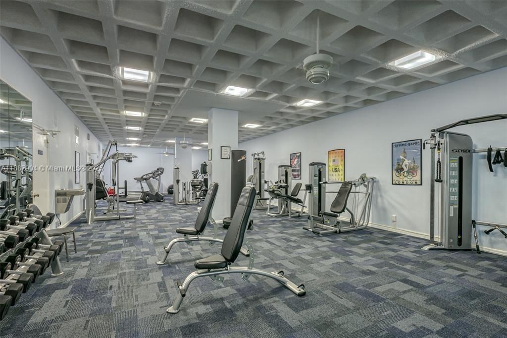 Activo con contrato: $449,000 (2 camas, 2 baños, 1570 Pies cuadrados)