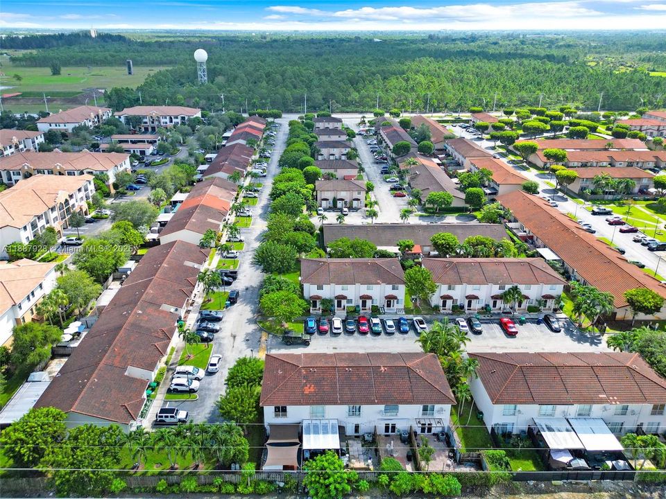 Activo con contrato: $395,000 (2 camas, 2 baños, 1130 Pies cuadrados)