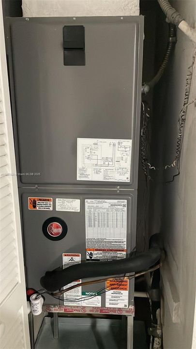 Activo con contrato: $395,000 (2 camas, 2 baños, 1130 Pies cuadrados)