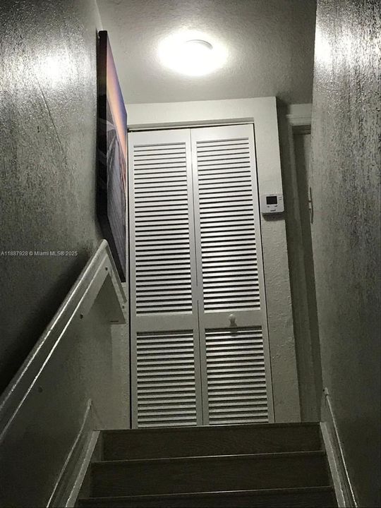 Activo con contrato: $395,000 (2 camas, 2 baños, 1130 Pies cuadrados)