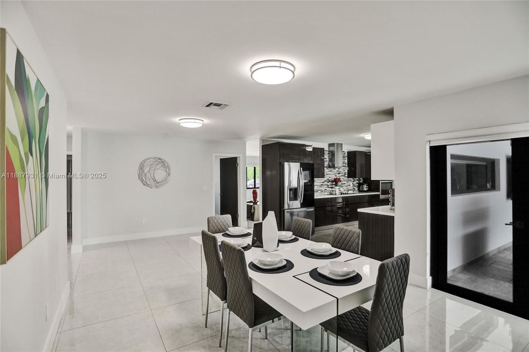 For Sale: $1,950,000 (6 beds, 4 baths, 3499 Square Feet)