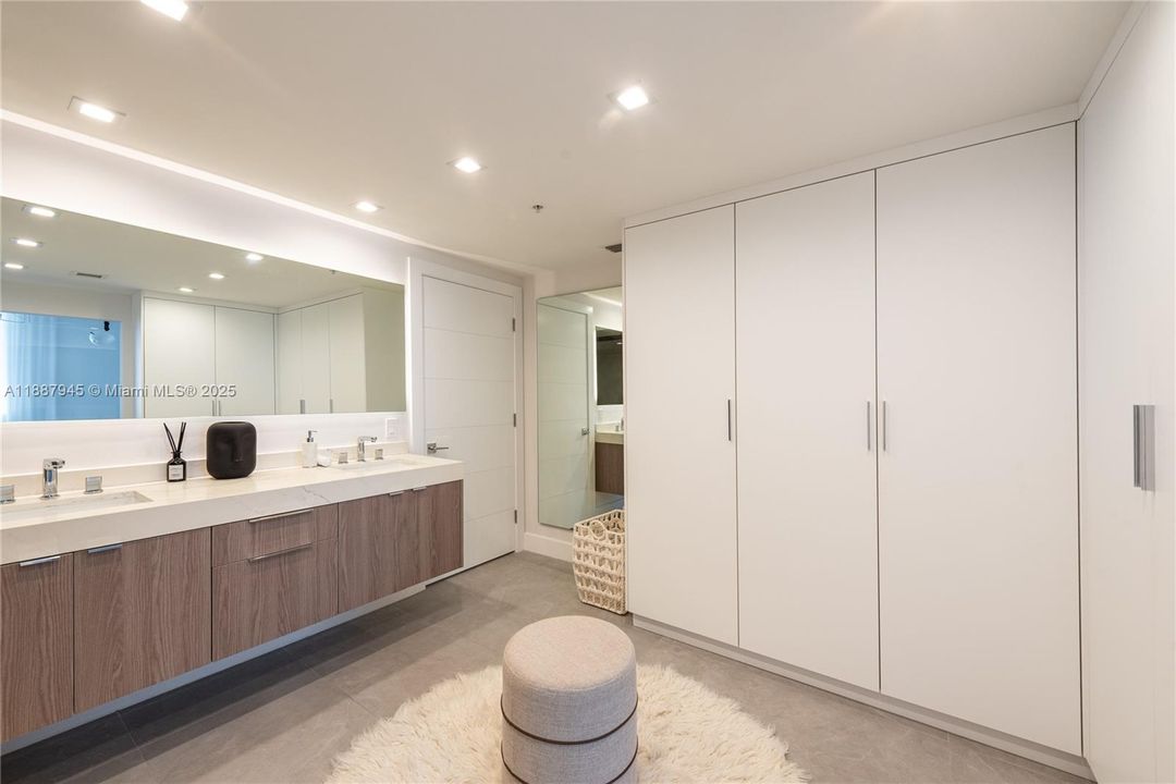 待售: $2,550,000 (3 贝兹, 3 浴室, 1507 平方英尺)