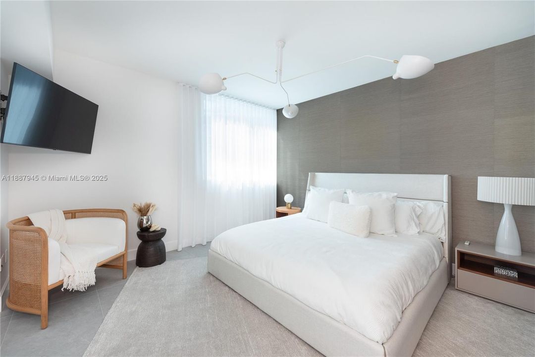 待售: $2,550,000 (3 贝兹, 3 浴室, 1507 平方英尺)