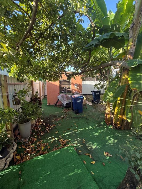 For Sale: $425,000 (2 beds, 2 baths, 1130 Square Feet)