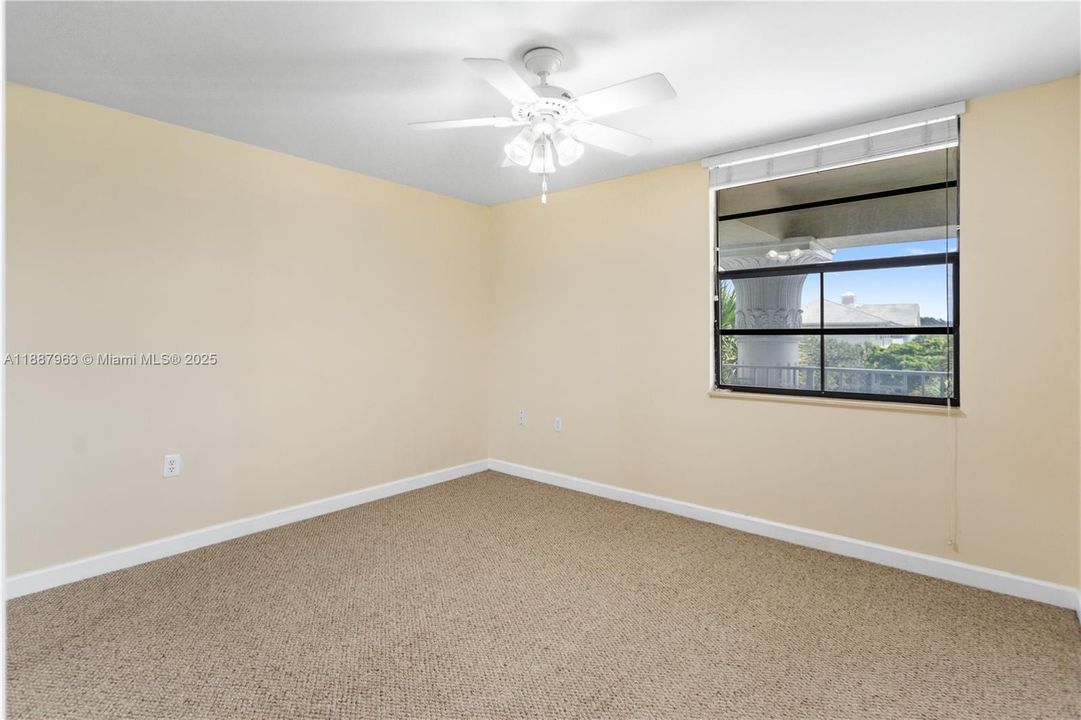 Active With Contract: $285,000 (2 beds, 2 baths, 1385 Square Feet)