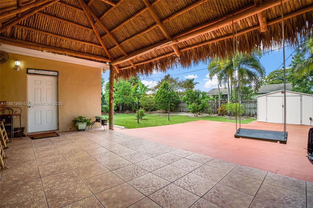 For Sale: $597,000 (3 beds, 3 baths, 1724 Square Feet)