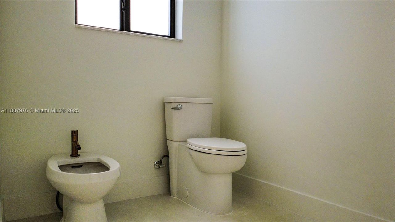 En Venta: $1,250,000 (5 camas, 4 baños, 0 Pies cuadrados)