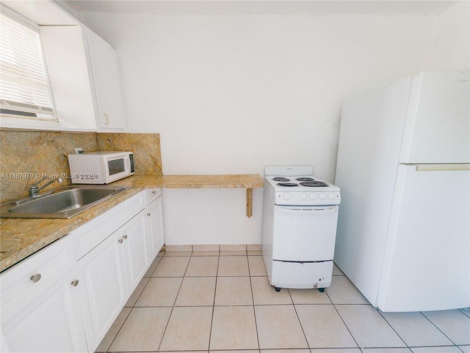 For Rent: $1,150 (1 beds, 1 baths, 500 Square Feet)