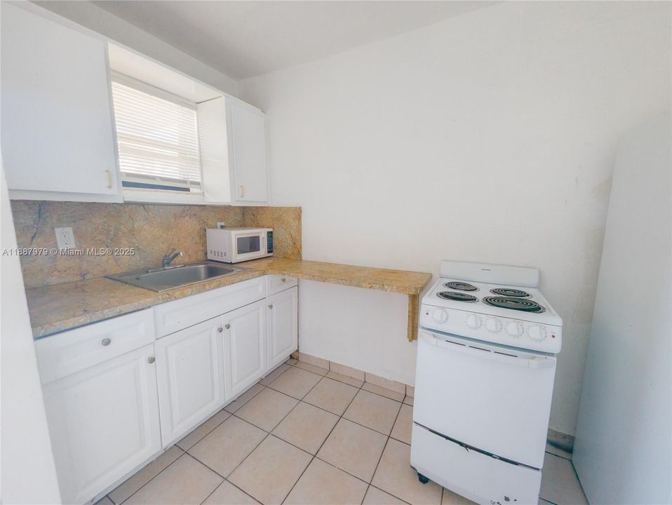 For Rent: $1,150 (1 beds, 1 baths, 500 Square Feet)