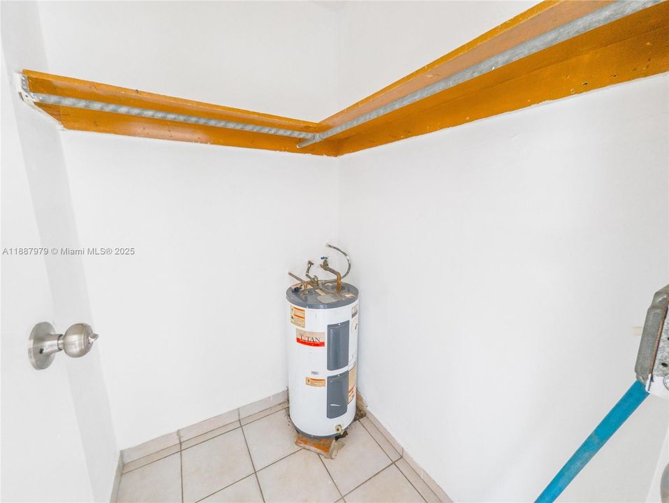 For Rent: $1,150 (1 beds, 1 baths, 500 Square Feet)