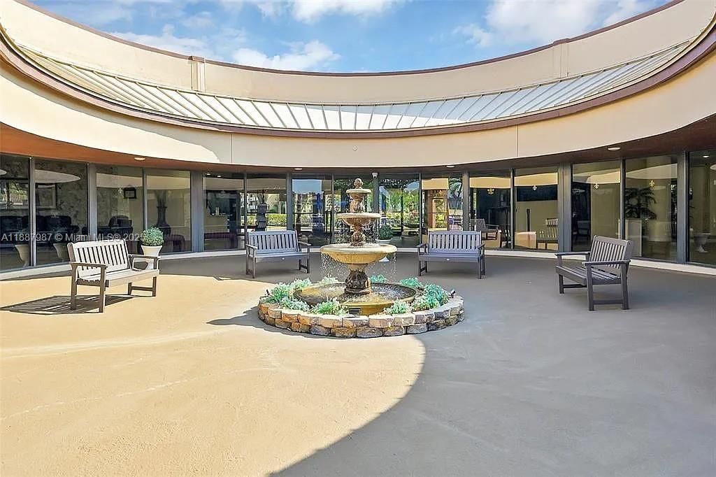 Activo con contrato: $120,000 (2 camas, 2 baños, 850 Pies cuadrados)