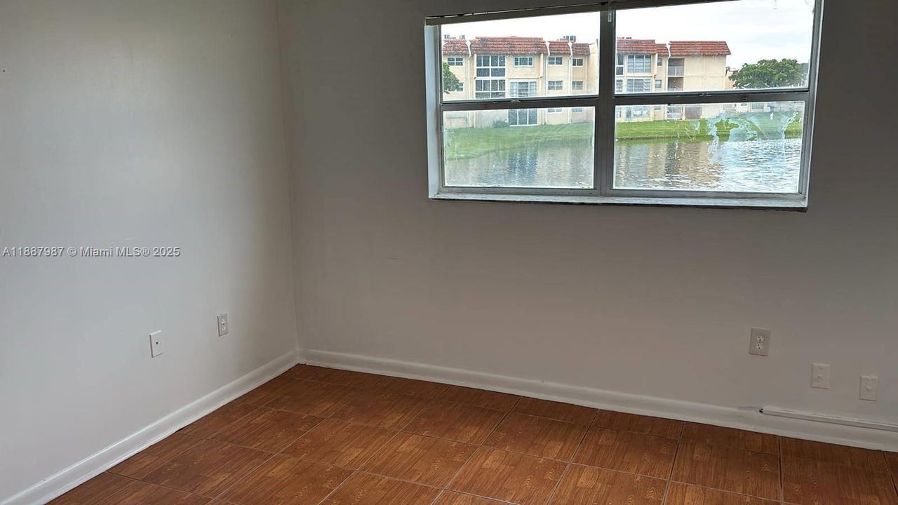 Activo con contrato: $120,000 (2 camas, 2 baños, 850 Pies cuadrados)