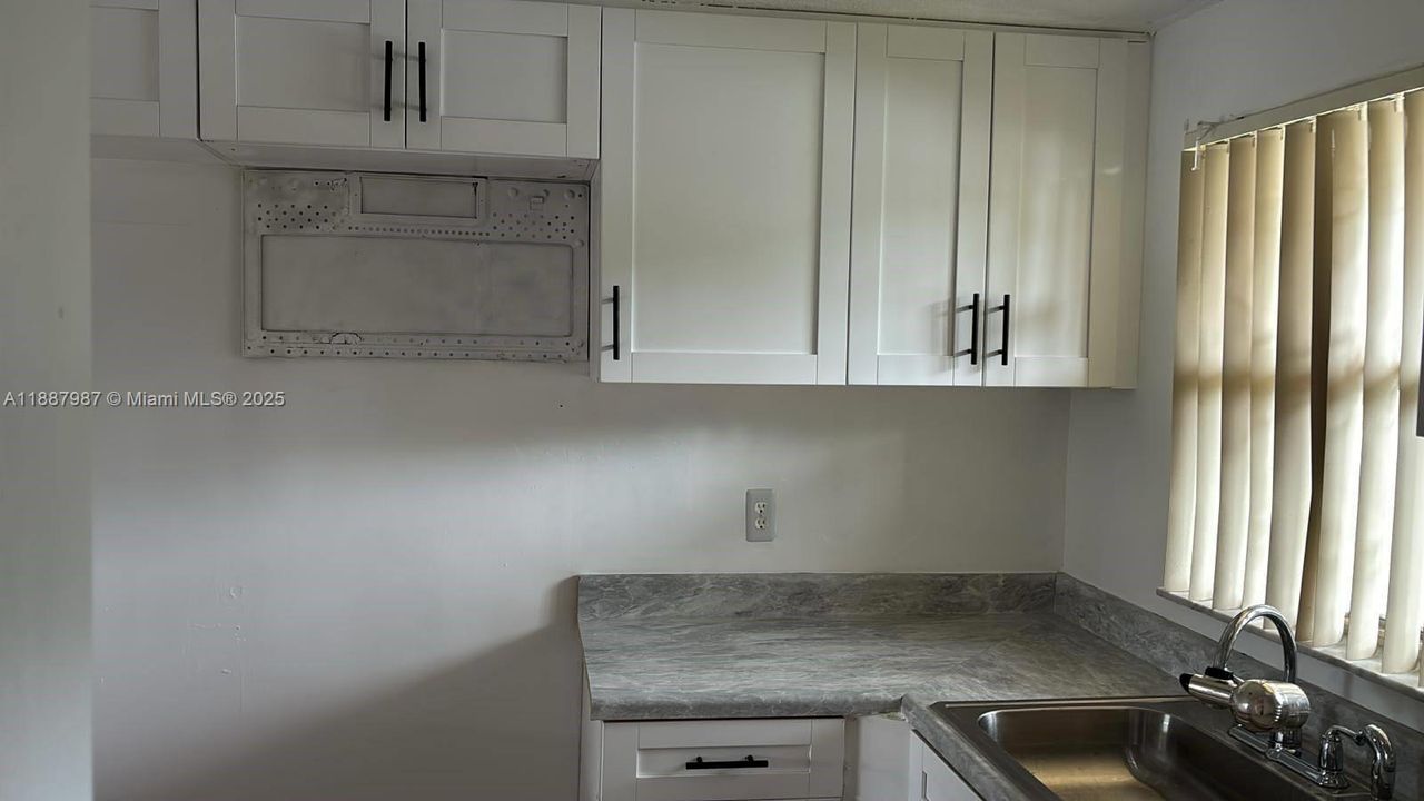 Activo con contrato: $120,000 (2 camas, 2 baños, 850 Pies cuadrados)