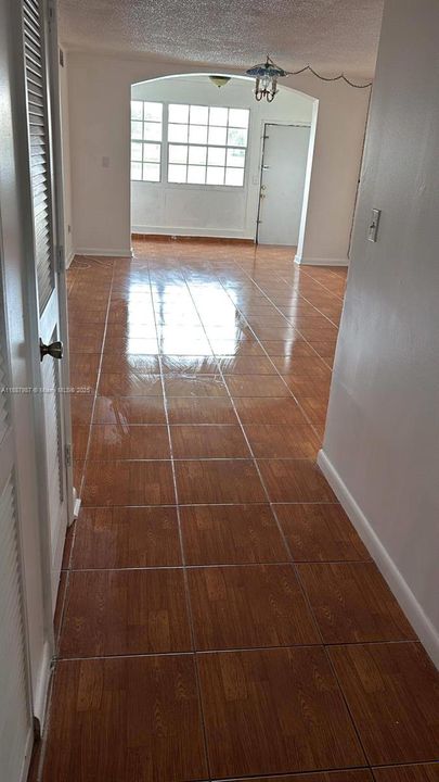 Activo con contrato: $120,000 (2 camas, 2 baños, 850 Pies cuadrados)