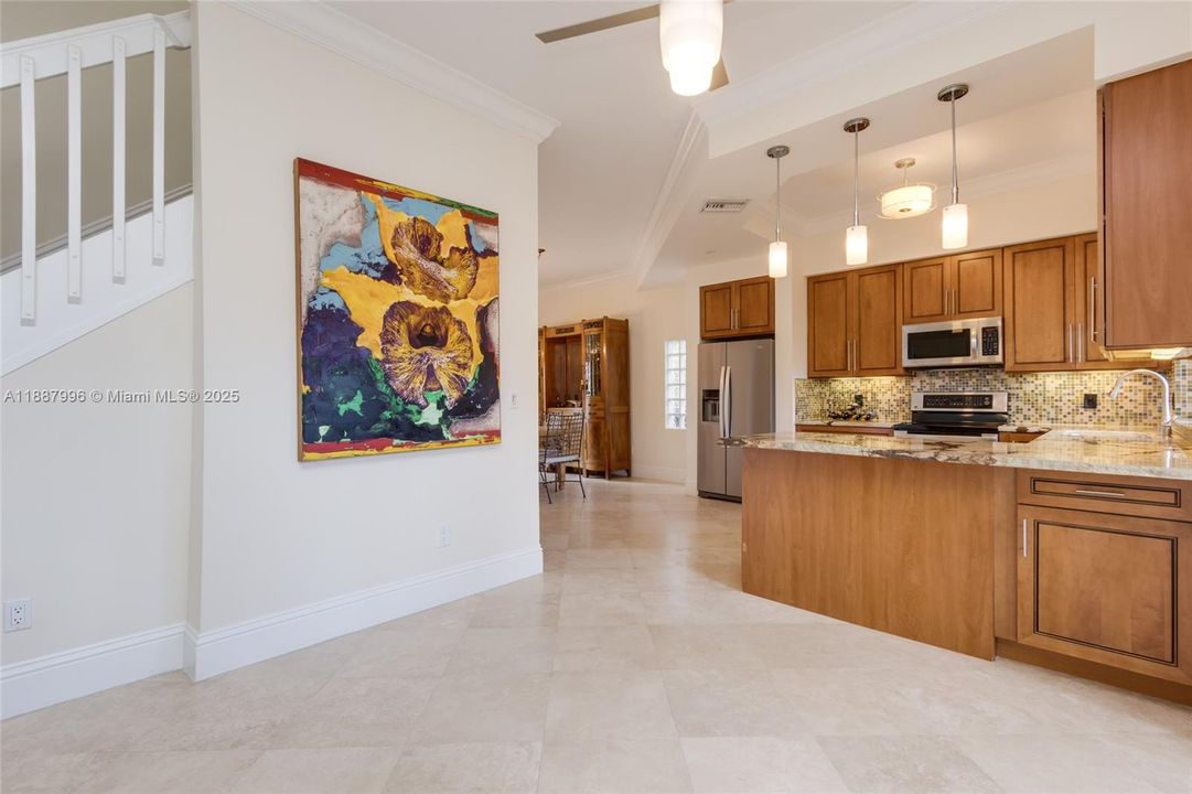 Active With Contract: $580,000 (3 beds, 2 baths, 1980 Square Feet)