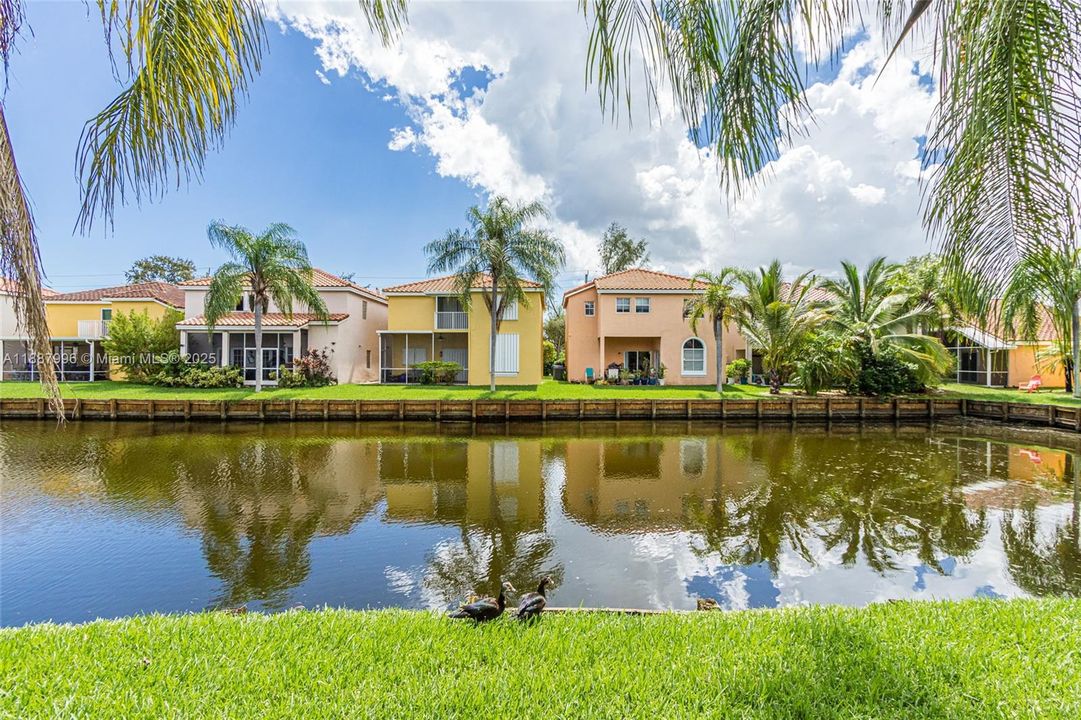 Active With Contract: $580,000 (3 beds, 2 baths, 1980 Square Feet)