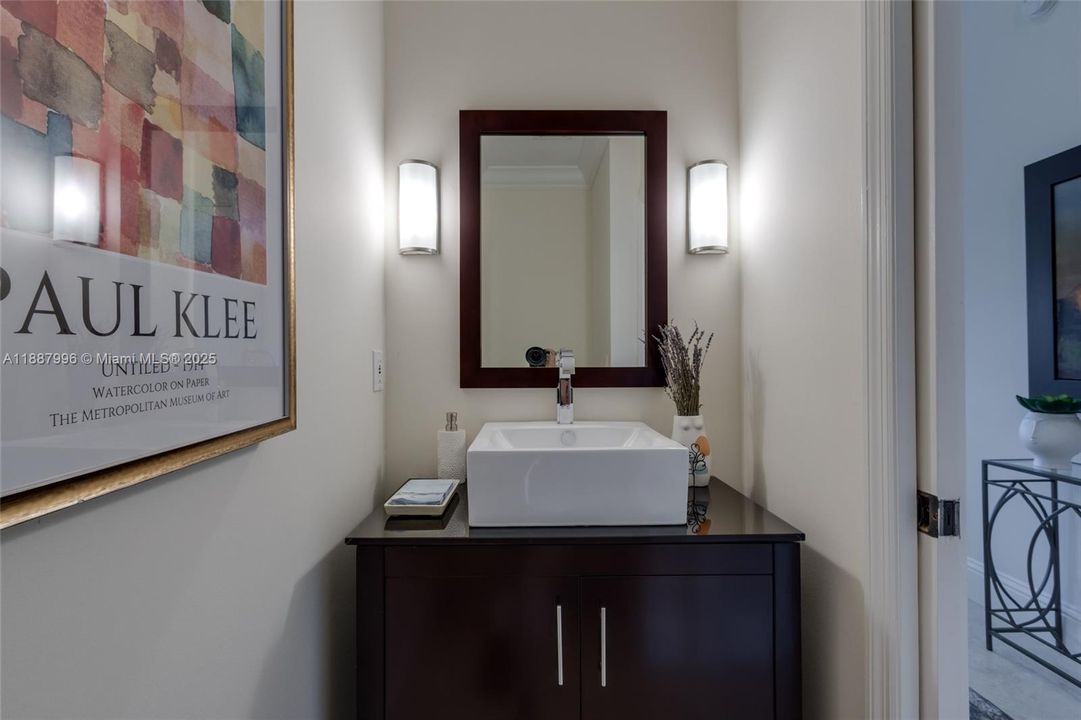 Active With Contract: $580,000 (3 beds, 2 baths, 1980 Square Feet)