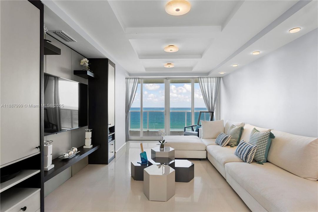 Active With Contract: $12,000 (3 beds, 3 baths, 2150 Square Feet)