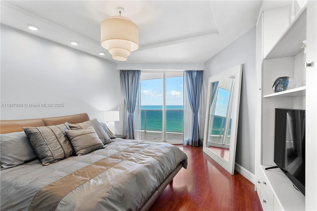 Active With Contract: $12,000 (3 beds, 3 baths, 2150 Square Feet)