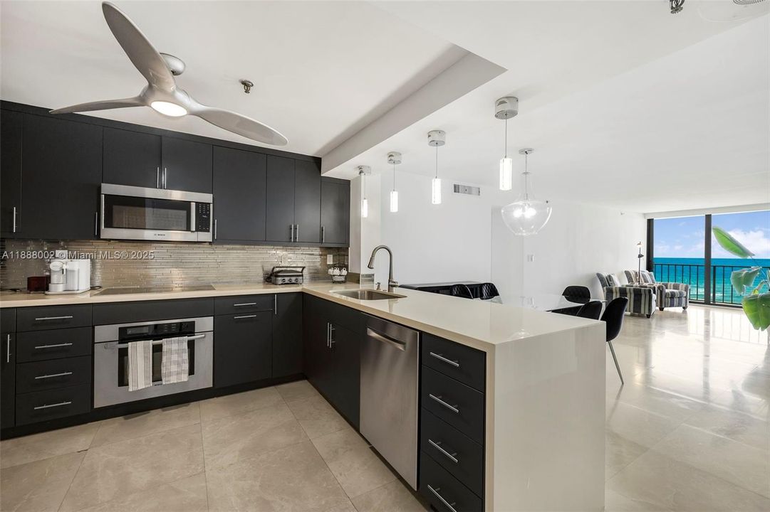 Active With Contract: $1,890,000 (3 beds, 4 baths, 2380 Square Feet)