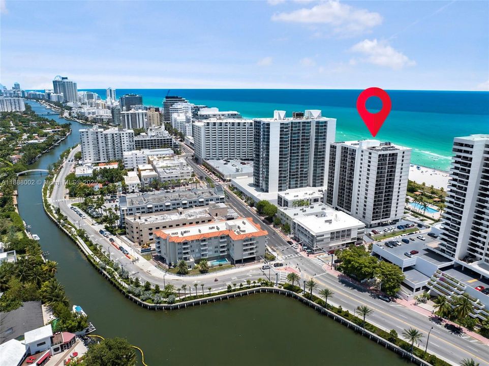 Active With Contract: $1,890,000 (3 beds, 4 baths, 2380 Square Feet)