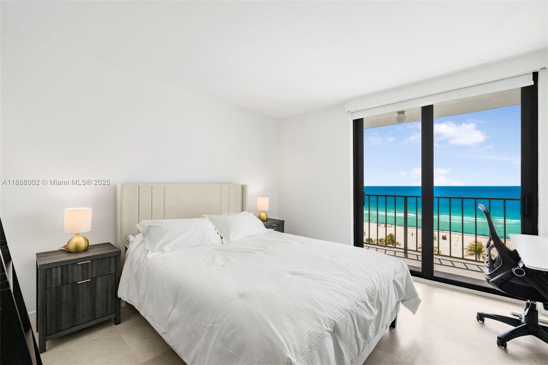 Active With Contract: $1,890,000 (3 beds, 4 baths, 2380 Square Feet)