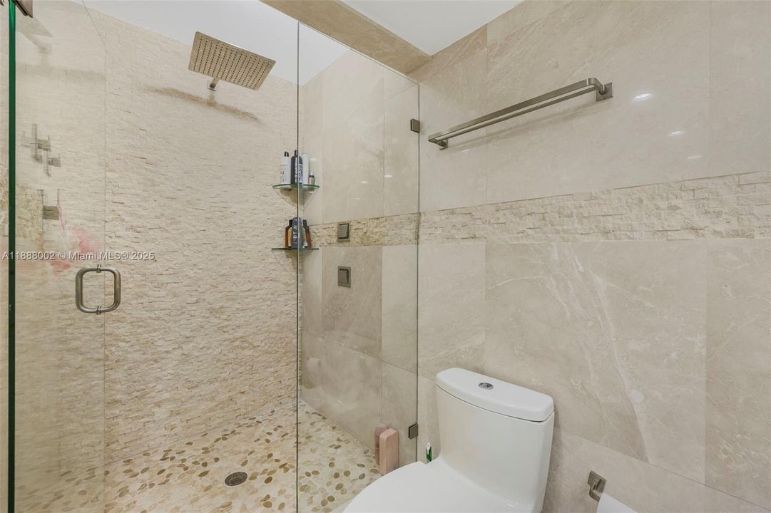 Active With Contract: $1,890,000 (3 beds, 4 baths, 2380 Square Feet)