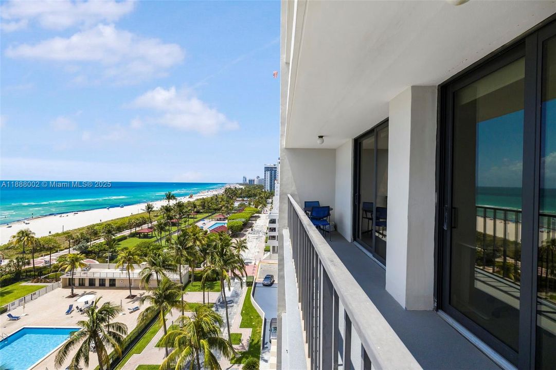 Active With Contract: $1,890,000 (3 beds, 4 baths, 2380 Square Feet)